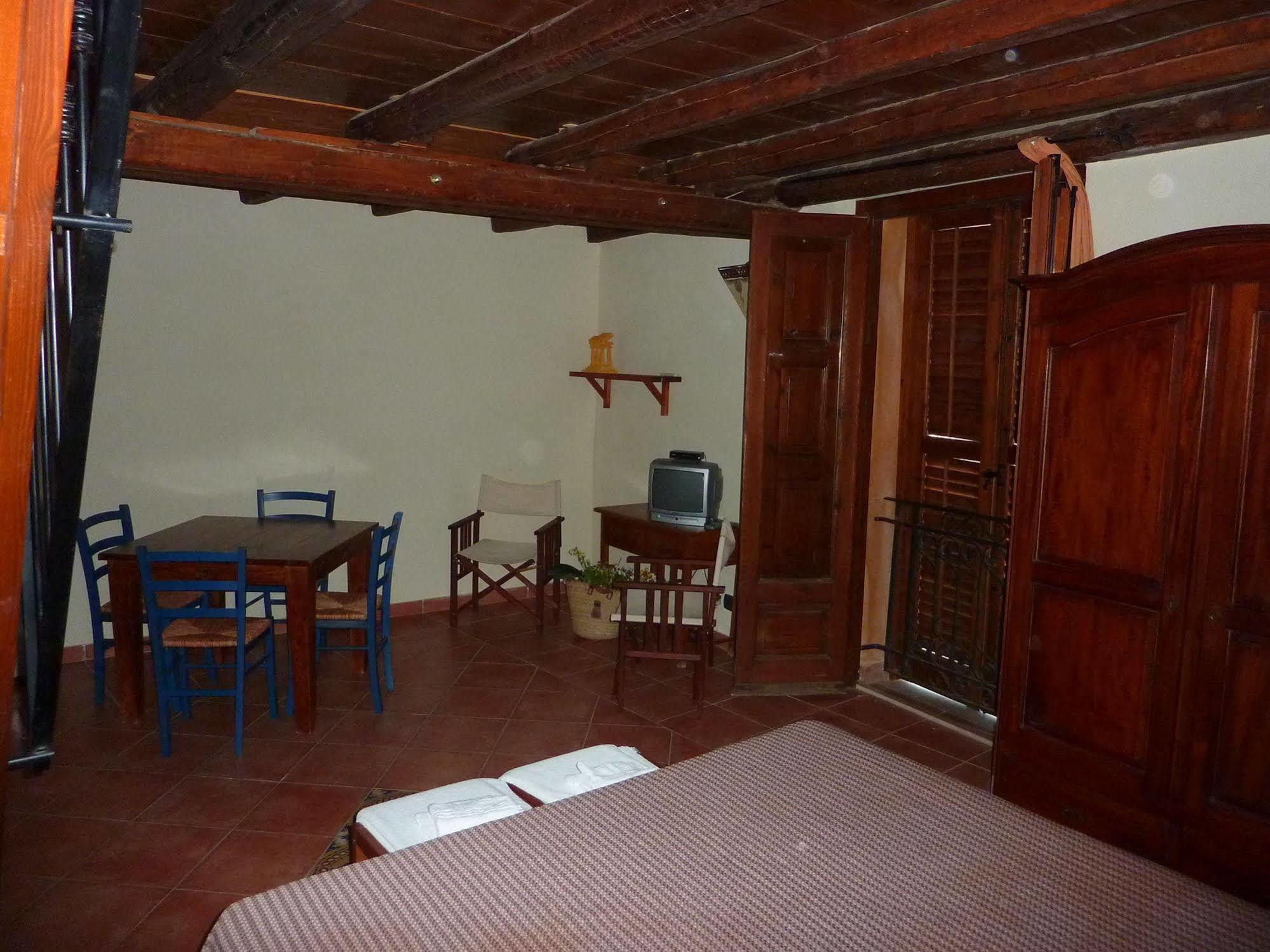 Corte Dei Greci Bed & Breakfast Agrigento Exterior photo